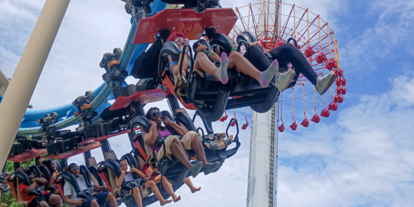 Celebrating Our Employees at Carowinds